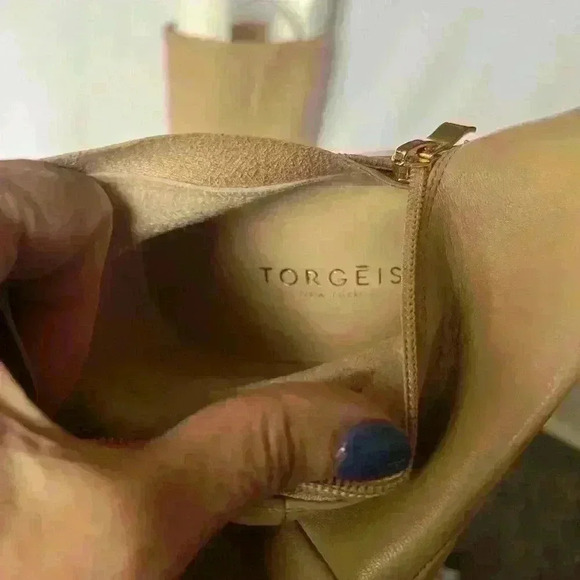 Torgeis New York Milan Taupe Wedge Boot NWOT - 8.5 - Picture 9 of 10